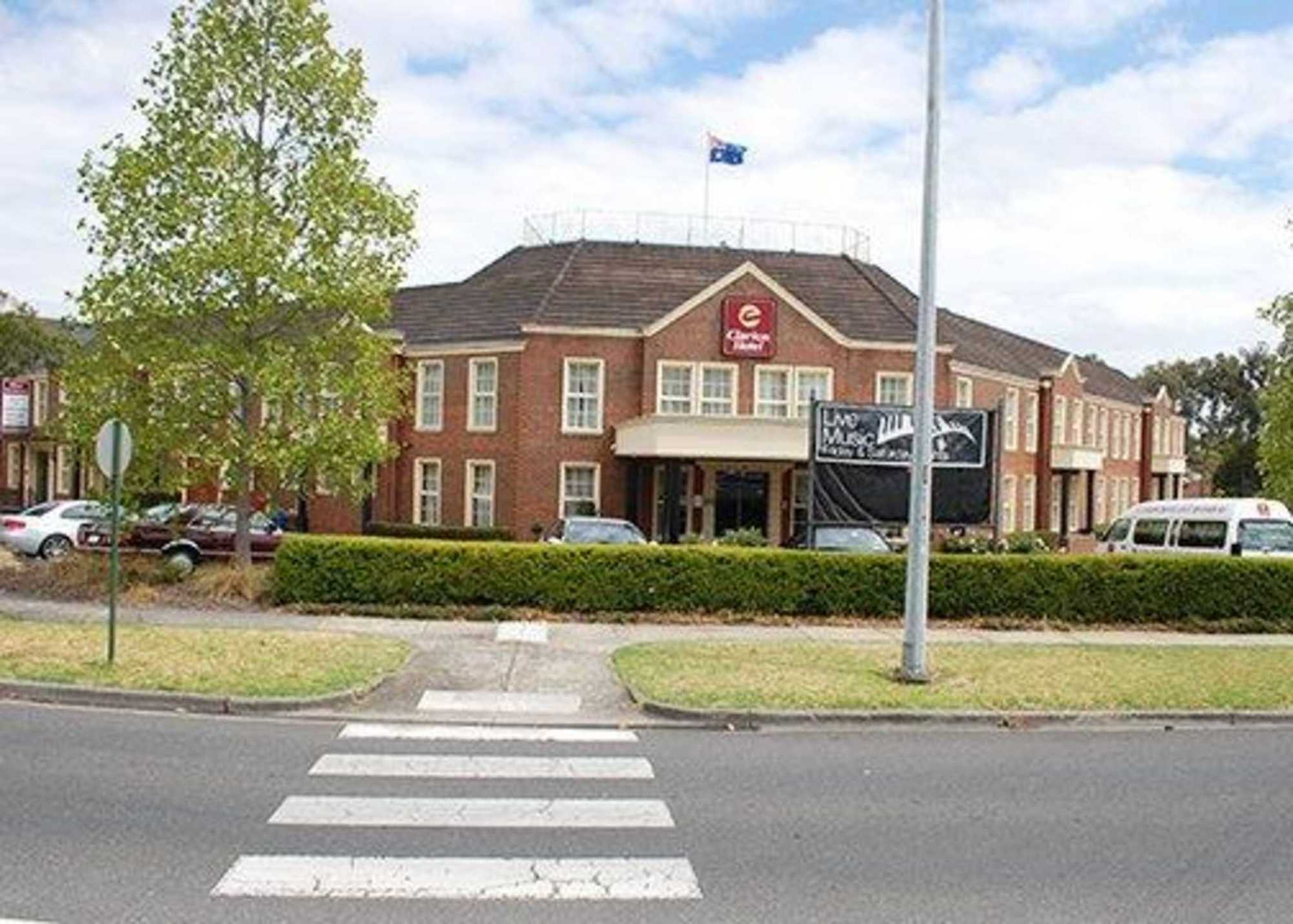 Canterbury International Hotel Forest Hill Екстериор снимка